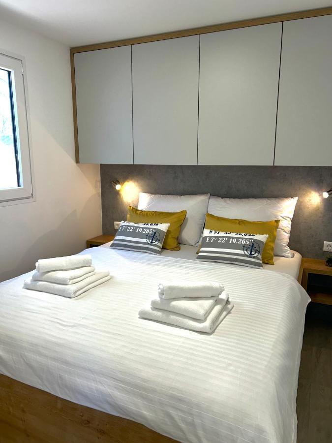 Fjaka Luxury Mobile Home - Oaza Mira Camping Croatia Drage Bagian luar foto