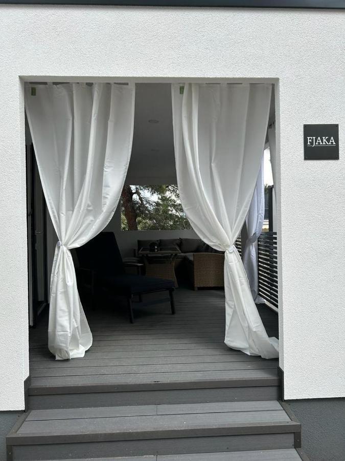 Fjaka Luxury Mobile Home - Oaza Mira Camping Croatia Drage Bagian luar foto