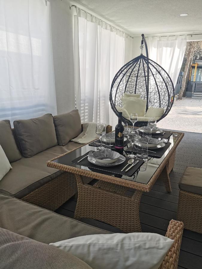 Fjaka Luxury Mobile Home - Oaza Mira Camping Croatia Drage Bagian luar foto